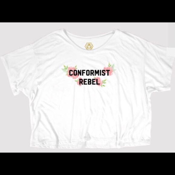 Conformist Rebel Crop Tee - Picture 3 of 4